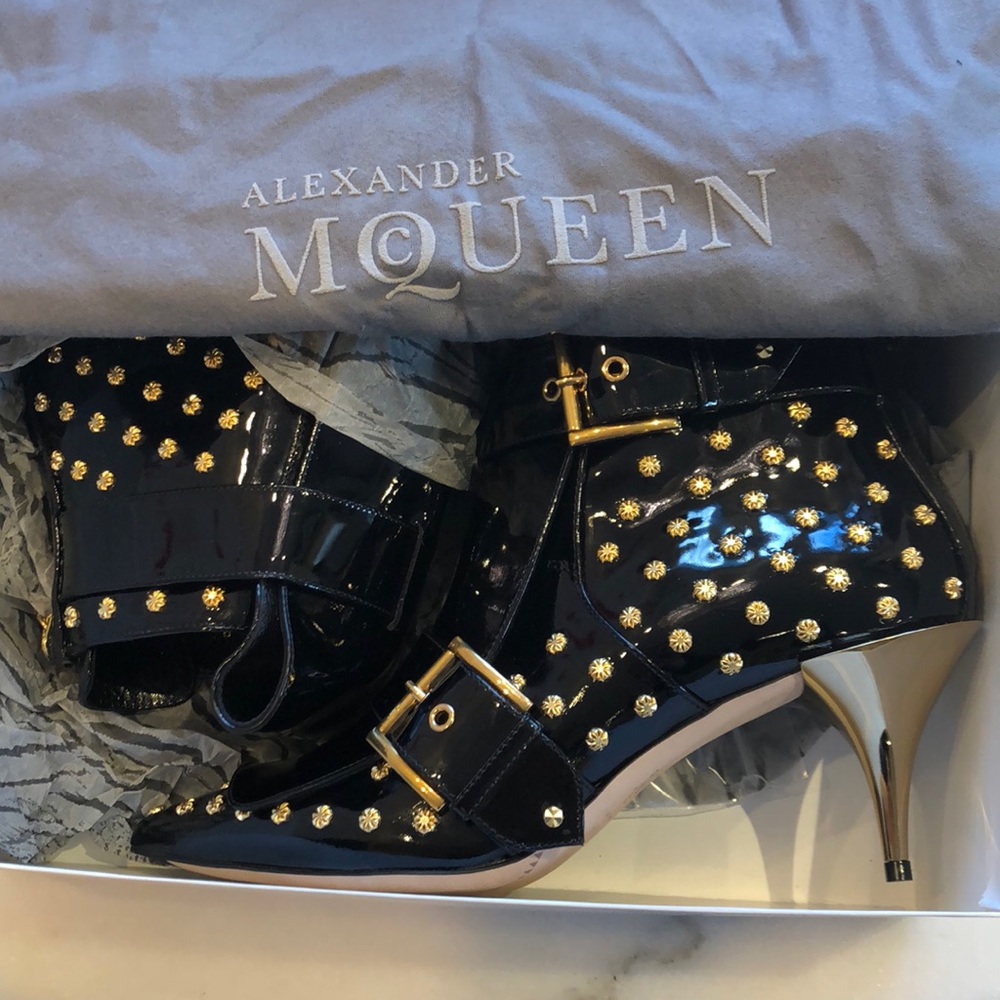 SOLD!!! NIB Alexander McQueen patent/gold boot. 9 - Picture 8 of 8